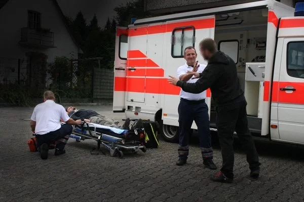 Krav Maga Rettungswagen Krav Maga Rettungswagen